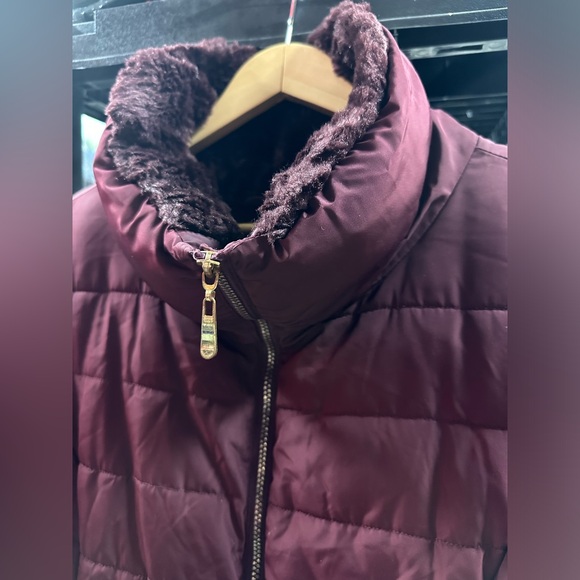 Ladies Winter Coat - Picture 2 of 4